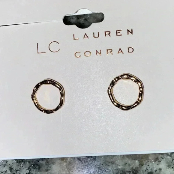 Circle gold tone stud earrings by Lauren Conrad - Picture 7 of 7